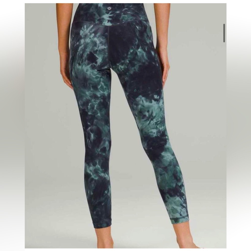 Lululemon Diamond dye silver blue tidewater teal leggings size 4